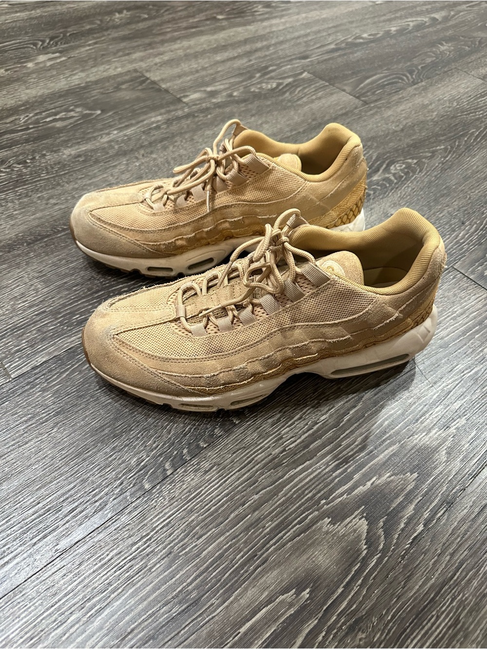 Nike Men's AirMax 99 Sneakers